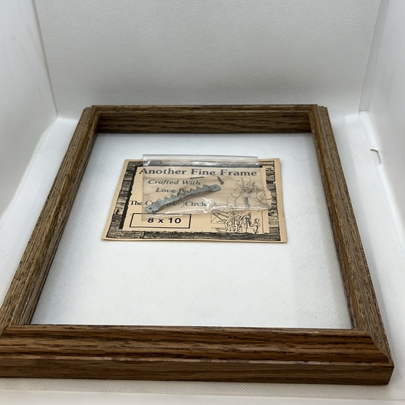 The Creative Circle 8 X 10 Frame - Picture 8 of 14